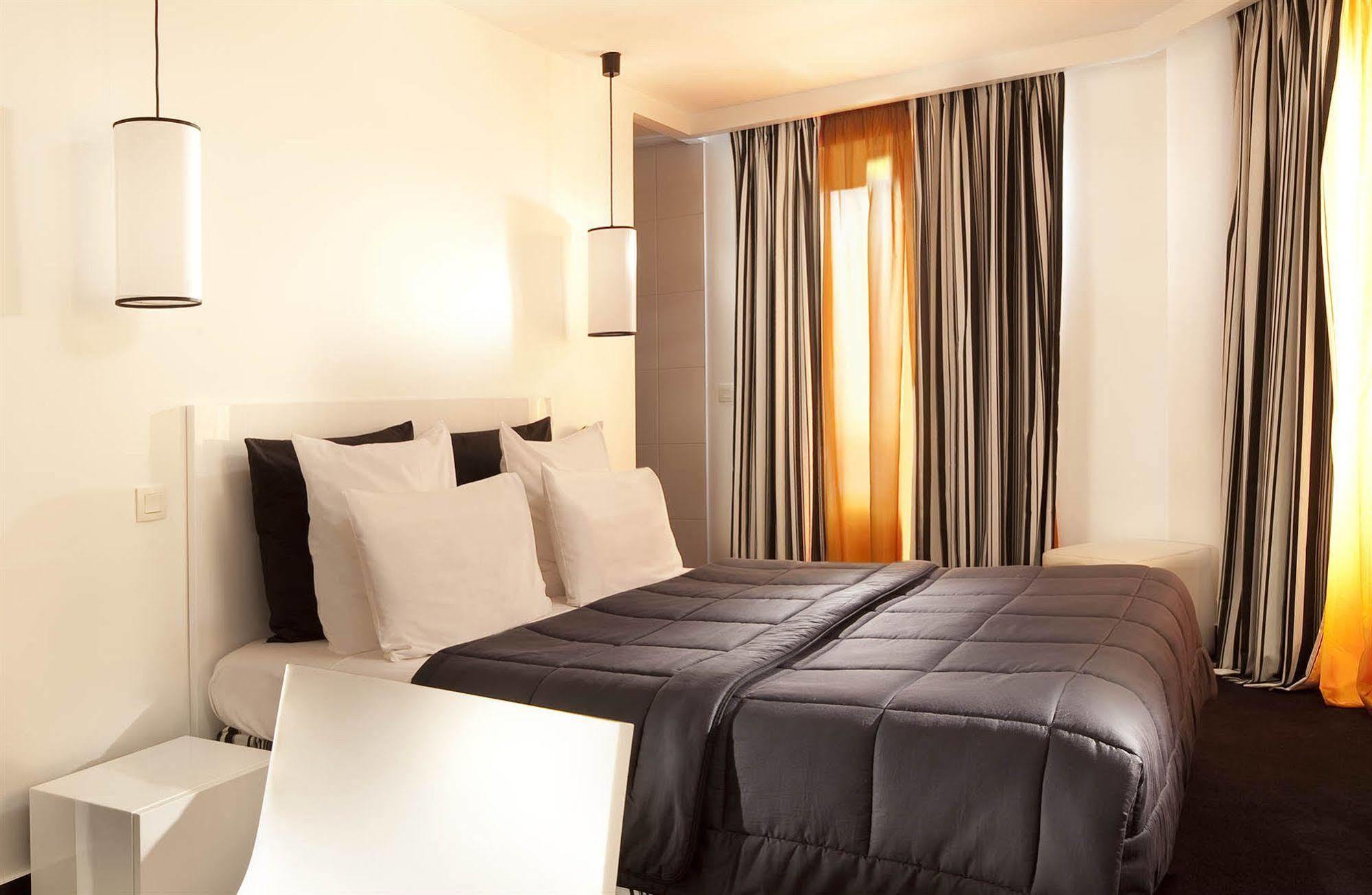 Hotel Standard Design Париж Экстерьер фото