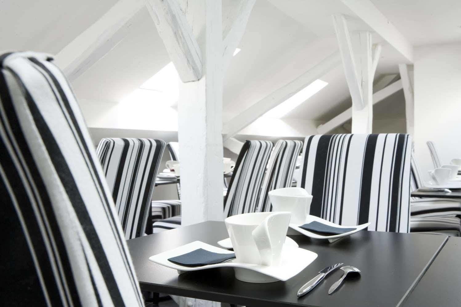 Hotel Standard Design Париж Экстерьер фото